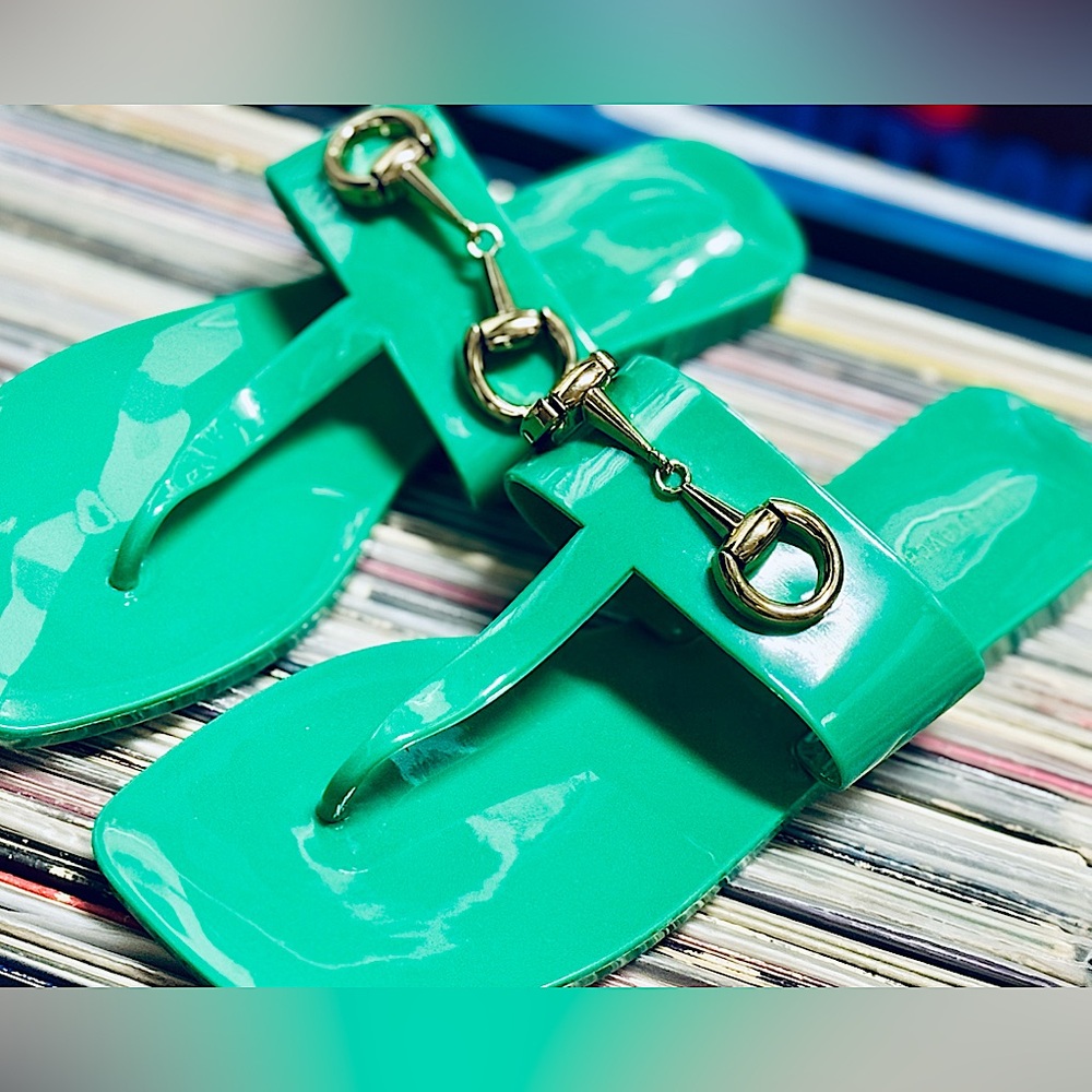 NWOT - Jeffrey Campbell “A Lil Bit” Patent Embellished Sandal Shiny Green - 6 US